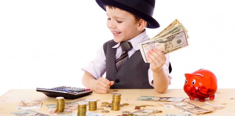 Mengajarkan Anak Tentang Uang